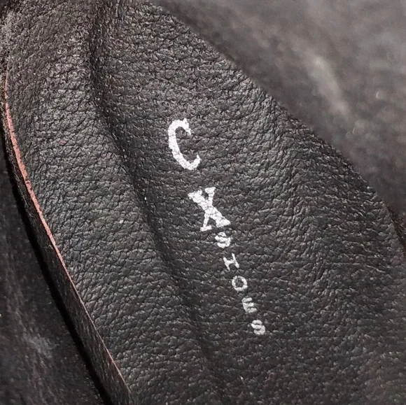 RED PATENT MARY JANE FLATS WITH GROMMETED BUCKLES - Picture 9 of 9